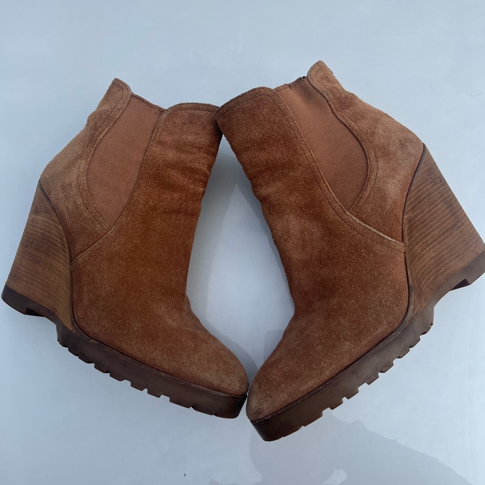 Michael Kors Thea Camel Brown Suede Wedge Ankle Bootie Sz 10